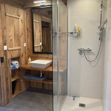 Le Grenier - Piscine Et *