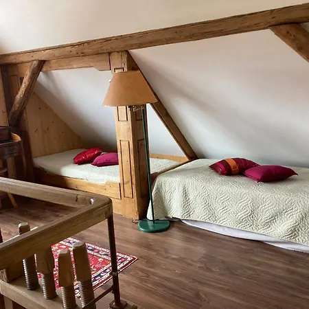 Le Grenier - Piscine Et *